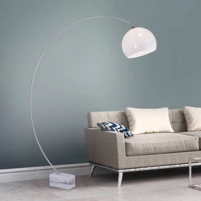 Paul Neuhaus Elegantní oblouková lampa Mani s kabelovým spínačem