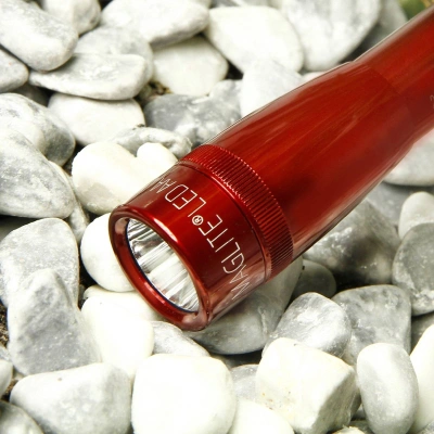 Maglite Svítilna Maglite LED Mini, 2 články AA, pouzdro, červená