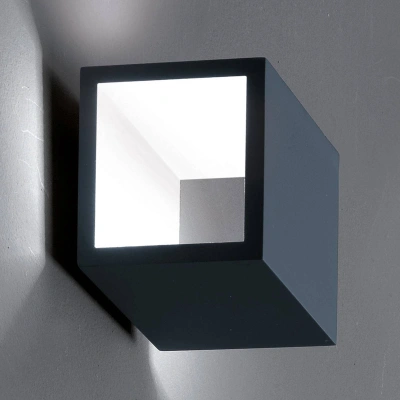 ICONE Nástěnné svítidlo ICONE Cubò LED, 10 W, titan/bílá